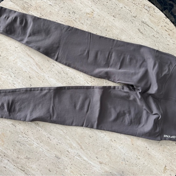 Dfyne impact legging size small - truffle - Picture 8 of 9